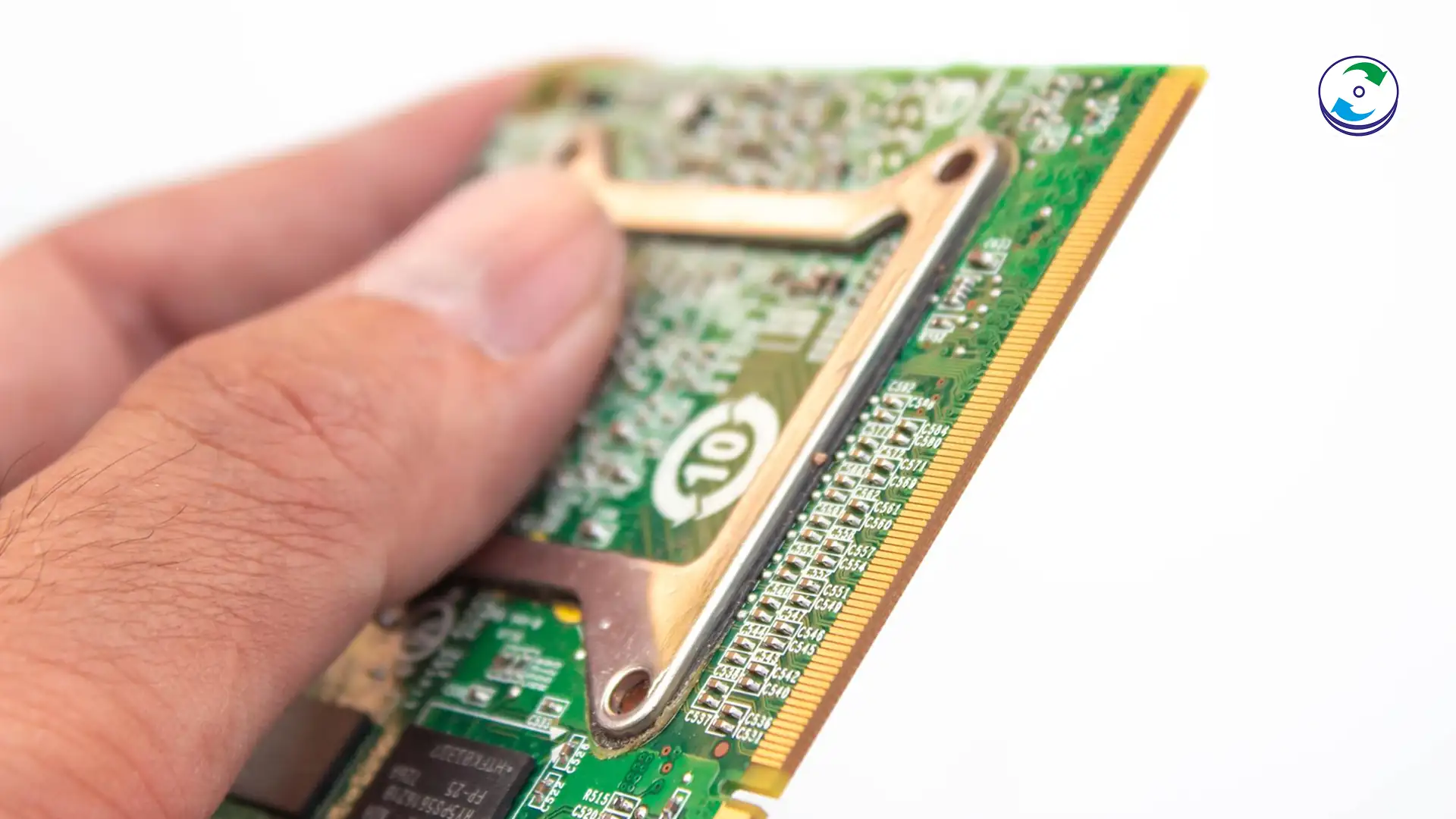 A professional showing the tiny, square UFS memory chip desoldered from a mobile phone circuit board using tweezers.
