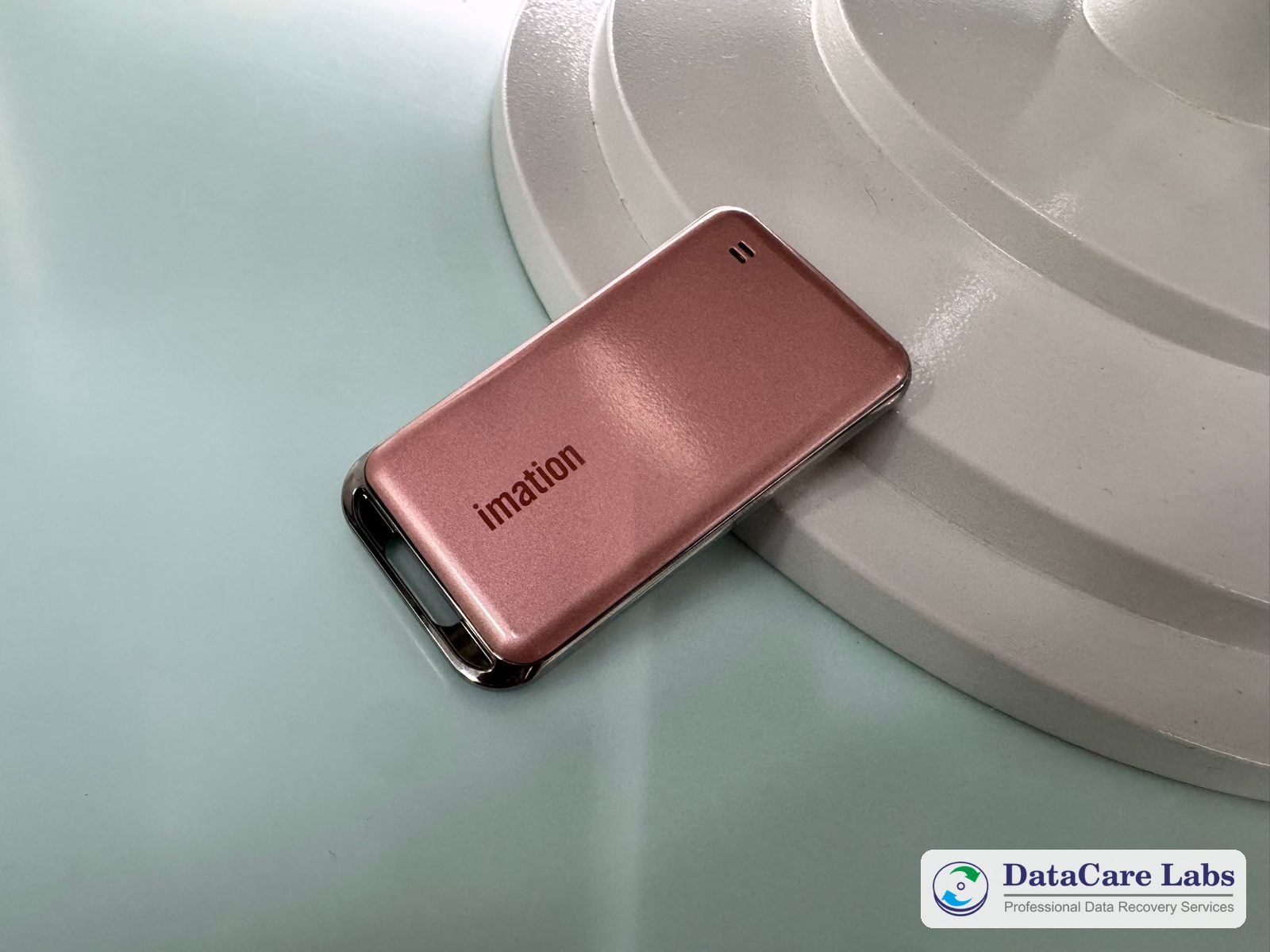 Imation 1TB portable SSD at the DataCare Labs Pune lab External SSD data recovery: the Imation 1TB portable SSD as it reached our Pune lab, bought by the client in South Korea